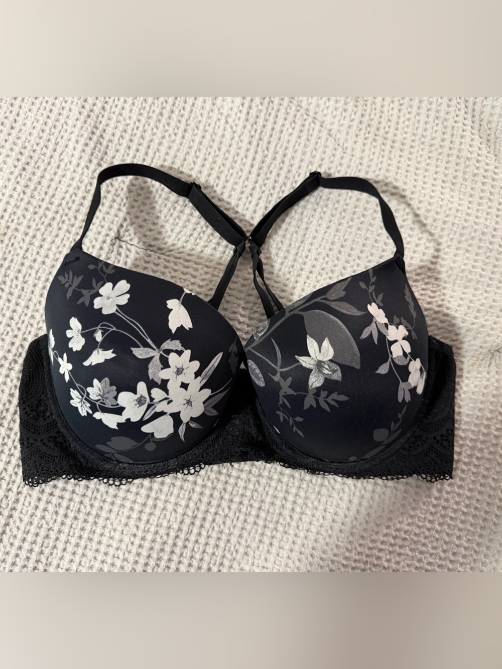 Aiden | 40D | Black Floral Lace-Trim T-Shirt Bra